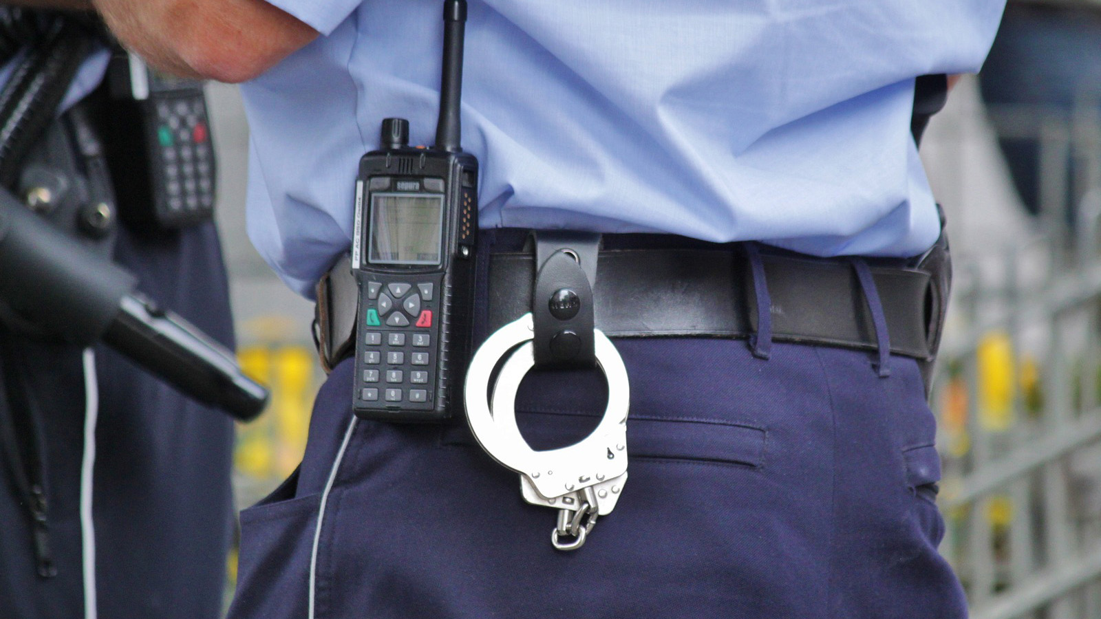 Körperverletzung und Widerstand: Polizei nimmt Frau in Brakel in Gewahrsam